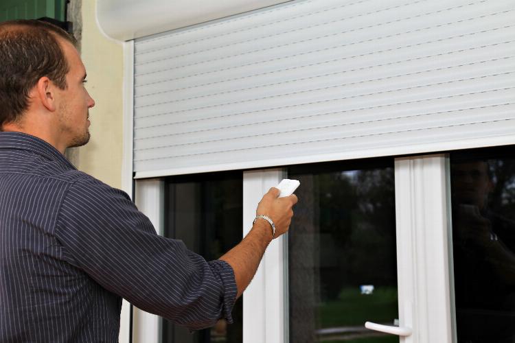 main of Automatic Blinds Look Great and Are Convenient